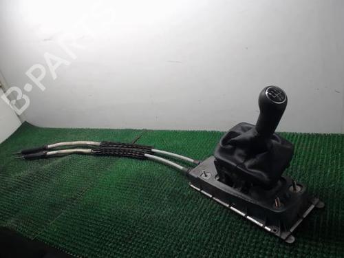 Selector da caixa Selector da caixa VW POLO IV (9N_, 9A_) 1.4 16V (75 hp) 22087192 22087192