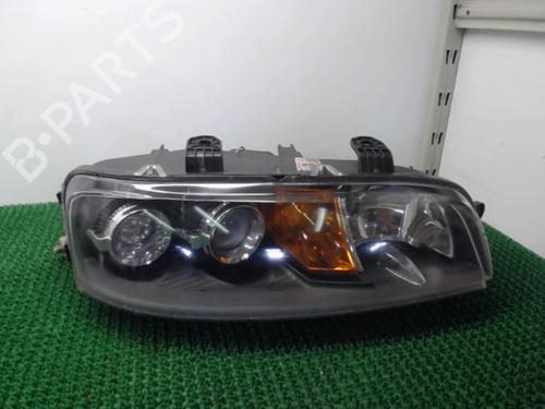 Faro derecho FIAT PUNTO (188_) 1.9 JTD 80 (188.237, .257, .337, .357) (80 hp) 22076797