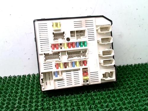 fuse-box-renault-megane-iii-hatchback-bz01_-b3_-2008-29984589 main image