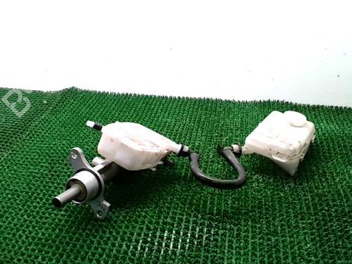 Used Brake master cylinder RENAULT TRAFIC III Van (FG_) 2.0 dCi 120 (FGMN) (120 hp) 27176841