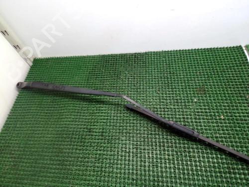 Used Front windshield wiper arm RENAULT MEGANE III Hatchback (BZ0/1_, B3_) 1.5 dCi (BZ09, BZ0D, BZ1W, BZ29, BZ14) (110 hp) 22084945