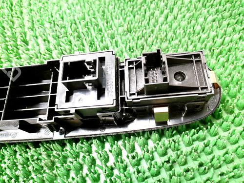 Used Left front window switch Left front window switch FIAT PUNTO (199_) 1.2 (199AXZ1A, 199BXZ1A) (69 hp) 34433114 34433114