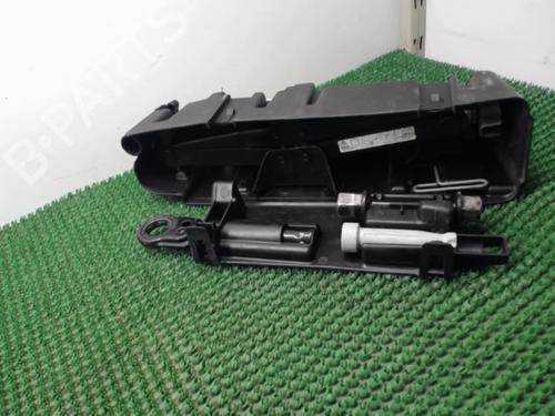 Used Jack Kit Jack Kit RENAULT ESPACE IV (JK0/1_) 2.2 dCi (JK0H) (150 hp) 22077833 22077833
