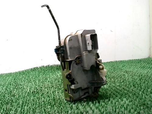 Serrure avant droite PEUGEOT PARTNER MPV (5_, G_) 1.6 16V (109 hp) 24499126