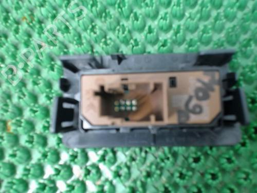 switch-citroen-c3-ii-sc_-12-vti-82-2009-22080686 main image