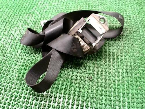 Venstre foran beltestrammer BMW 1 (E87) 118 d (122 hp) 22090941