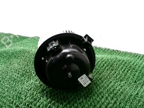 Used Heater blower motor Heater blower motor PEUGEOT 208 II (UB_, UP_, UW_, UJ_) 1.5 BlueHDI 100 (102 hp) 27876512 27876512
