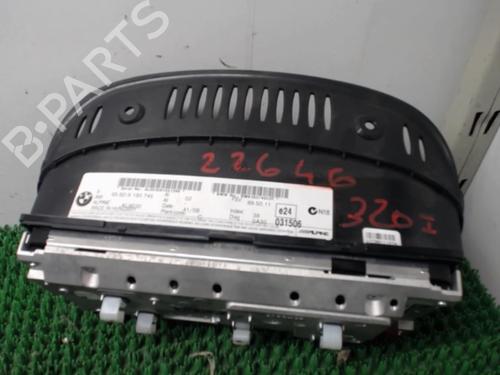 Instrument cluster BMW 3 (E90) 320 i | BP22084796C47 