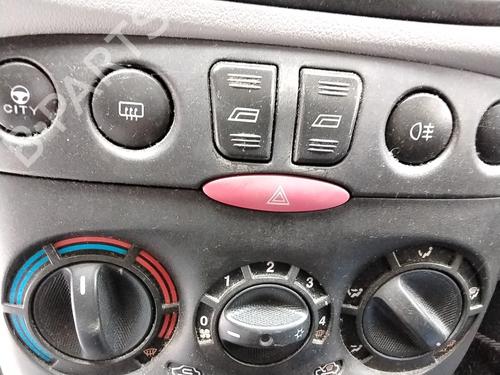 Advarselsbryter Advarselsbryter FIAT PUNTO (176_) [1993-1999] 34176596 34176596