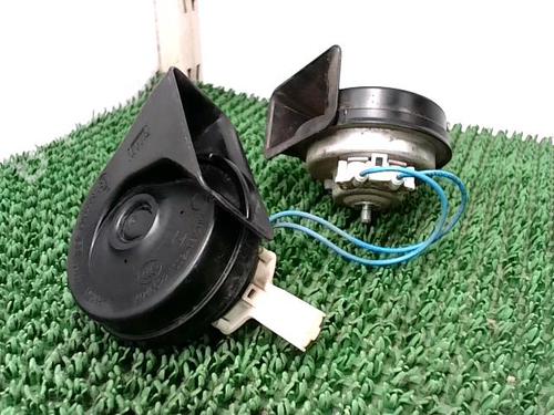 Used Horn Horn PEUGEOT 308 II (LB_, LP_, LW_, LH_, L3_) 1.6 HDi / BlueHDi 115 (115 hp) 30739412 30739412