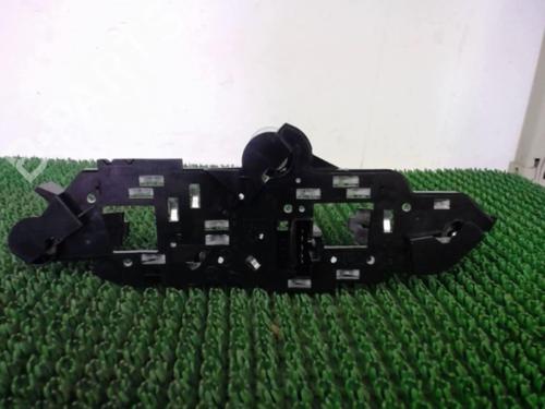 Used Lamp holder Lamp holder PEUGEOT 307 (3A/C) 1.6 HDi (90 hp) 22078062 22078062