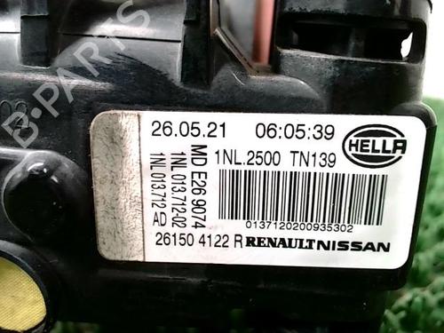 right-front-fog-light-renault-megane-iv-hatchback-b9amn_-15-blue-dci-115-b9a6-261504122r-2015-20876852 main image