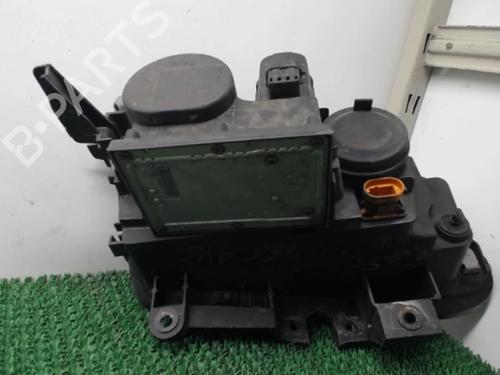 Used Left headlight RENAULT ESPACE III (JE0_) 2.2 dCi (JE0K) (130 hp) 25262116