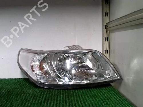 Used Right headlight CHEVROLET AVEO / KALOS Hatchback (T250, T255) 1.2 LPG (81 hp) 30915408