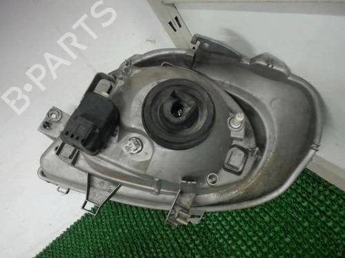 Used Right headlight Right headlight OPEL VIVARO A Van (X83) 2.5 DTI (F7) (135 hp) 22088188 22088188