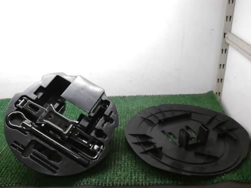 Used Jack Kit RENAULT CLIO IV (BH_) 0.9 TCe 90 (BHNF, BHMA, BHMH, BHJK, BHJR) (90 hp) 25433166