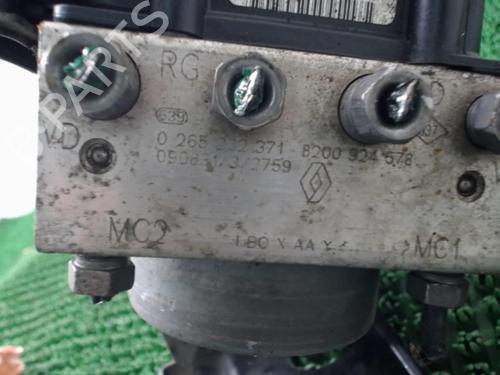 Used ABS pump RENAULT CLIO II (BB_, CB_) 1.2 (BB0A, BB0F, BB10, BB1K, BB28, BB2D, BB2H, CB0A,... (58 hp) 22085639