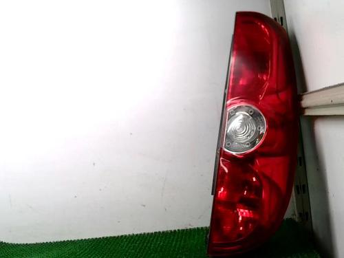 right-taillight-fiat-doblo-cargo-263_-20-d-multijet-0000051830564-2010-21072602 main image