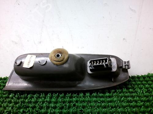 Used Right front window switch Right front window switch RENAULT SCÉNIC I MPV (JA0/1_, FA0_) 1.6 (JA00, JA16, JA15, JA19, JA1V, JA2B, JA2C, JA0B,... (107 hp) 34163682 34163682