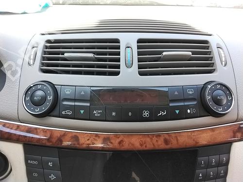 Used Climate control Climate control MERCEDES-BENZ E-CLASS (W211) E 320 CDI (211.026) (204 hp) 35780820 35780820