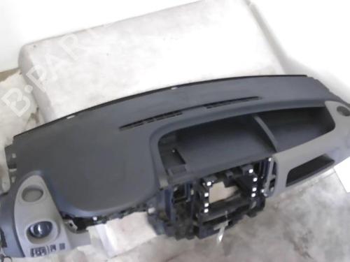 Used Dashboard Dashboard RENAULT TRAFIC III Bus (JG_) 1.6 dCi 125 (JGMH) (125 hp) 26570565 26570565