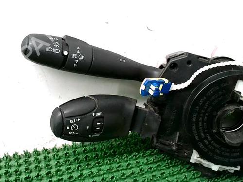 Used Steering column stalk Steering column stalk PEUGEOT 308 I (4A_, 4C_) 1.6 HDi (109 hp) 22388192 22388192