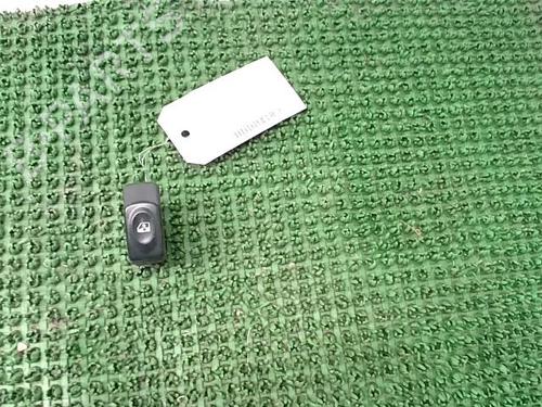 Used Left front window switch RENAULT KANGOO (KC0/1_) 1.2 (KC0A, KC0K, KC0F, KC01) (58 hp) 28475931