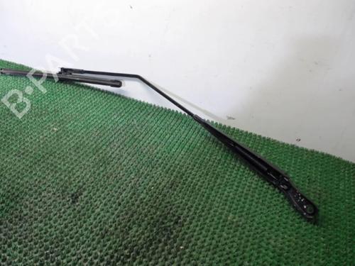 Used Front windshield wiper arm Front windshield wiper arm 22079522 22079522