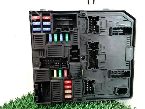 Used Fuse box Fuse box RENAULT SCÉNIC IV (J9_) 1.7 Blue dCi 120 (J9A7, J9A8) (120 hp) 30634173 30634173
