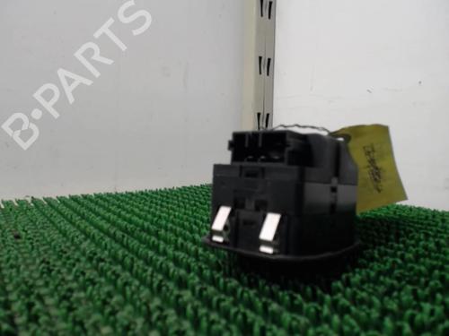 Used Switch Switch PEUGEOT 206 Hatchback (2A/C) 2.0 HDI 90 (90 hp) 22077961 22077961