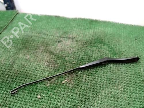 Used Front windshield wiper arm DACIA DUSTER (HS_) 1.5 dCi (HSAJ) (90 hp) 29816909
