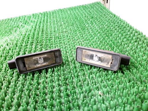 Licence plate light CITROËN C5 III (RD_) 1.6 HDi 115 (RD9HRA, RD9HLA, RD9HL0) | BP34433132I40 - Image 2