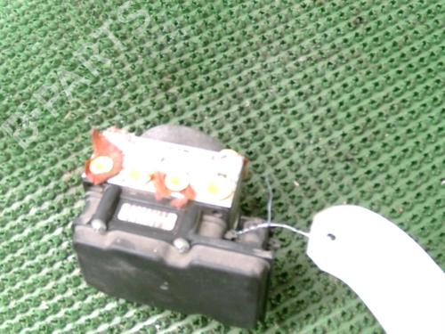 Used ABS pump RENAULT CLIO III (BR0/1, CR0/1) 1.2 16V Hi-Flex (BR1U, CR1U) (75 hp) 22078586