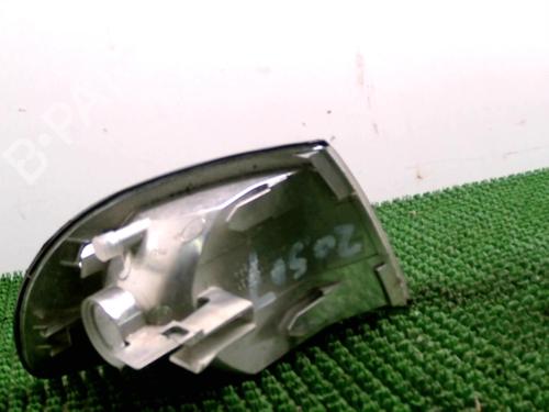 Used Left front indicator AUDI A4 B5 (8D2) 1.9 TDI (90 hp) 22079712