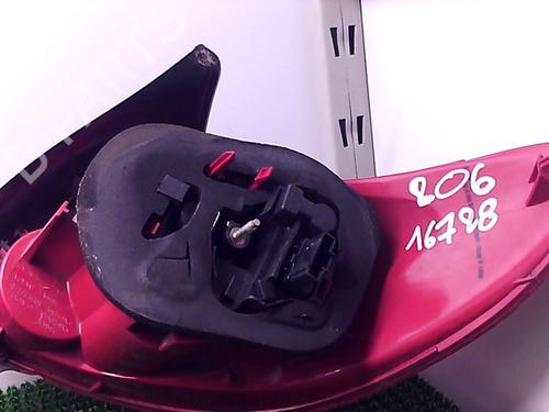 Venstre baglygte PEUGEOT 206 Hatchback (2A/C) 1.4 HDi eco 70 | BP22076048C34 