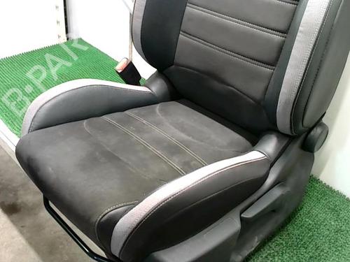 Used Seats set Seats set DS DS 4 / DS 4 CROSSBACK (NX_) 1.2 THP 130 (NXHNYM) (130 hp) 22092990 22092990