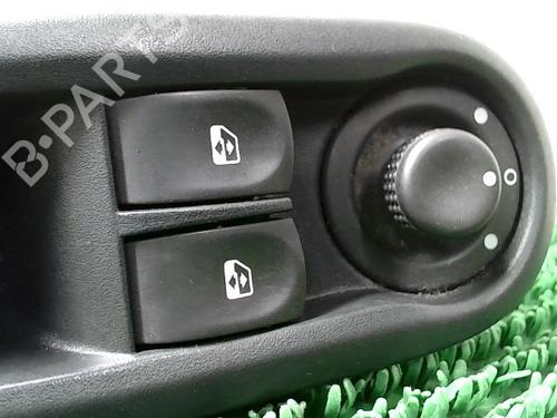Left front window switch RENAULT TWINGO II (CN0_) 1.5 dCi 90 | BP29958675I27