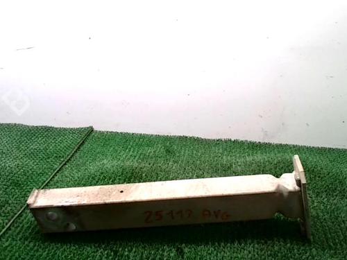Used Front bumper reinforcement Front bumper reinforcement 27802973 27802973