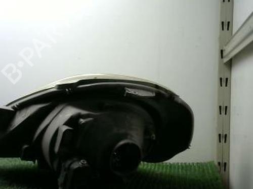 Used Right headlight RENAULT TRAFIC II Van (FL) 1.9 dCi 80 (FL0B) (82 hp) 20875275