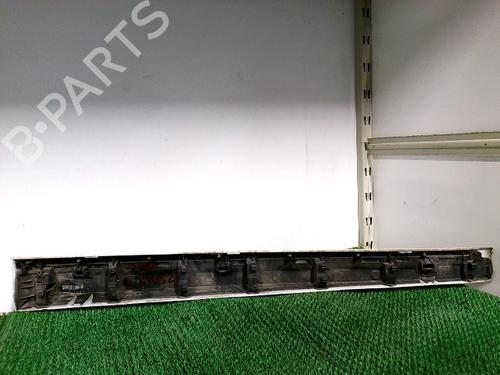 Friso da porta Friso da porta RENAULT MEGANE III Hatchback (BZ0/1_, B3_) 1.6 dCi (BZ00, BZ12, BZ13) (130 hp) 34433139 34433139