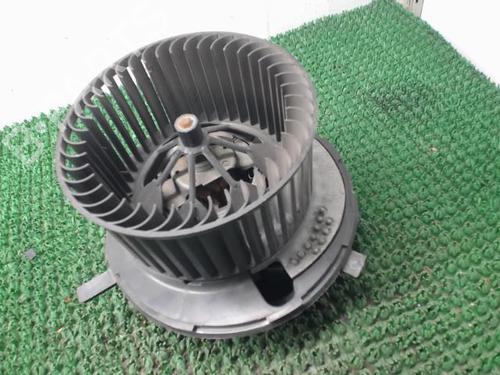 Used Heater blower motor Heater blower motor VW GOLF V (1K1) 1.9 TDI (105 hp) 22088209 22088209