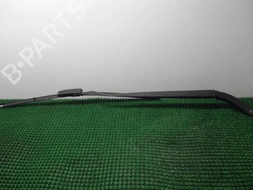 Used Front windshield wiper arm RENAULT SCÉNIC II (JM0/1_) 1.9 dCi (JM0G, JM12, JM1G, JM2C) (120 hp) 22077434