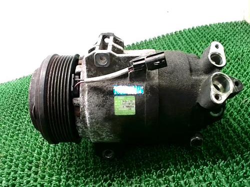 Used AC compressor RENAULT KOLEOS I (HY_) 2.0 dCi 4x4 (HY0K) (150 hp) 30331131