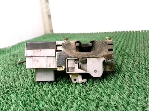 front-right-lock-peugeot-partner-mpv-5_-g_-1996-24499126 main image