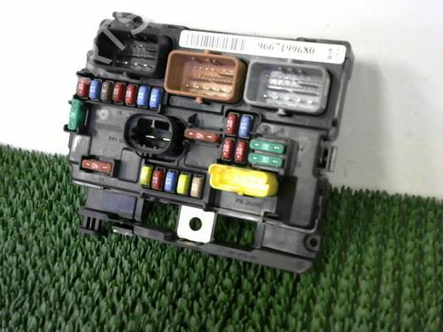 Used Fuse box Fuse box CITROËN C3 II (SC_) 1.4 HDi 70 (SC8HZC, SC8HR0, SC8HP4) (68 hp) 22088760 22088760