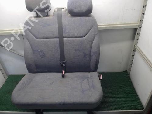 Used Right front seat RENAULT TRAFIC II Van (FL) 1.9 dCi 80 (FL0B) (82 hp) 22088319
