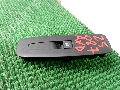 Used Right front window switch RENAULT SCÉNIC IV (J9_) 1.5 dCi 110 (110 hp) 22892737