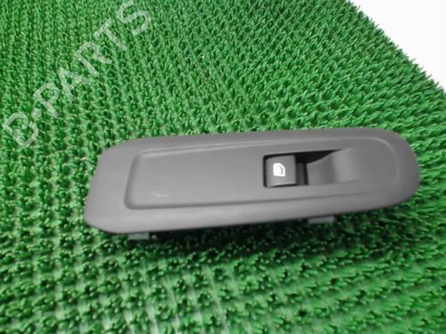Used Right front window switch PEUGEOT 206 Hatchback (2A/C) 1.1 i (60 hp) 22085850