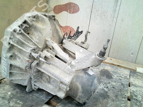 Used Gearbox Gearbox RENAULT CLIO III (BR0/1, CR0/1) 1.5 dCi (C/BR0G, C/BR1G) (68 hp) 22084075 22084075