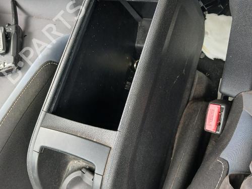 Midtkonsoll PEUGEOT PARTNER Tepee 1.6 HDi 90 | BP38976988I22 - Image 2